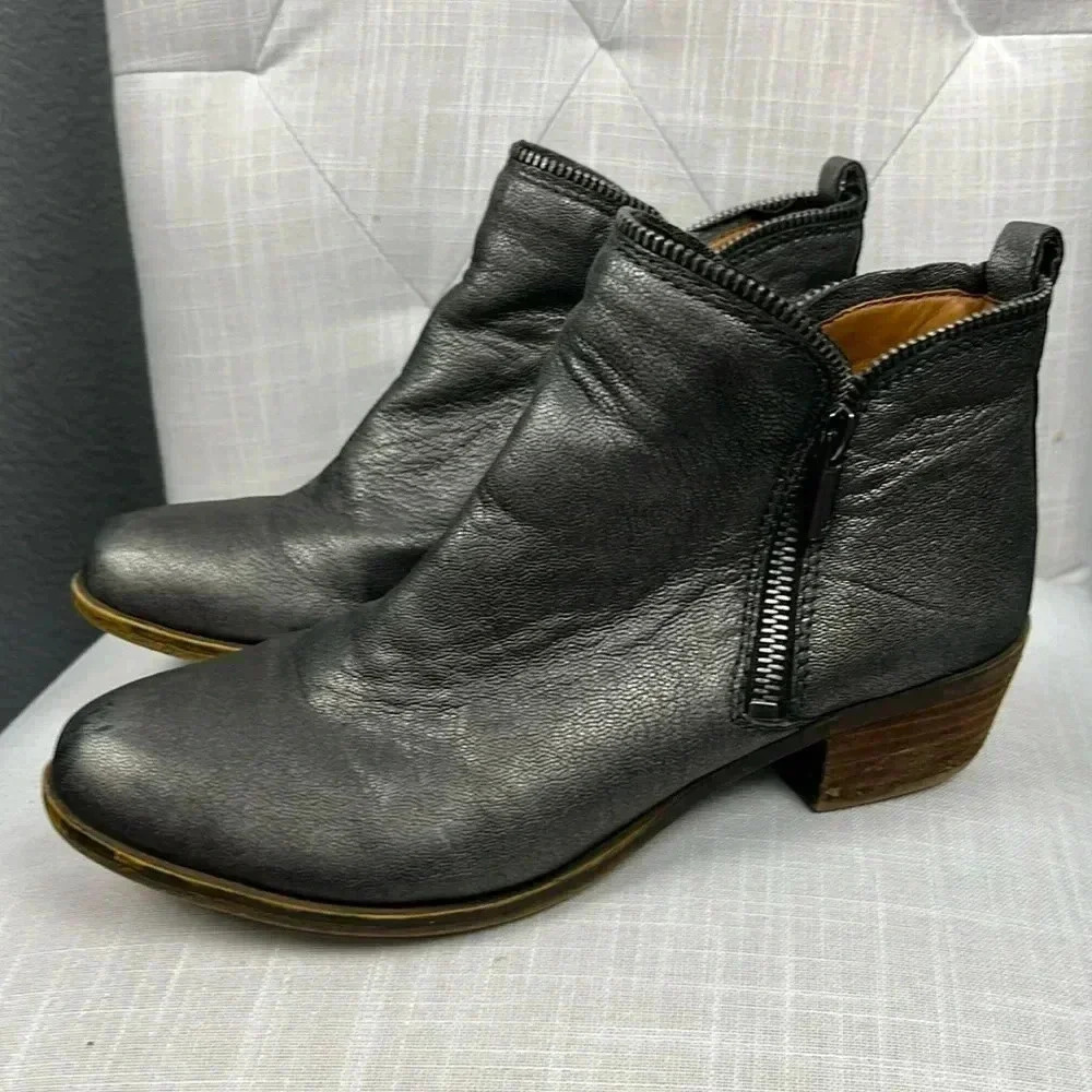 Lucky Brand Basel Silver/Grey Genuine Leather Ankle Boot Booties Size 7.5M EUC